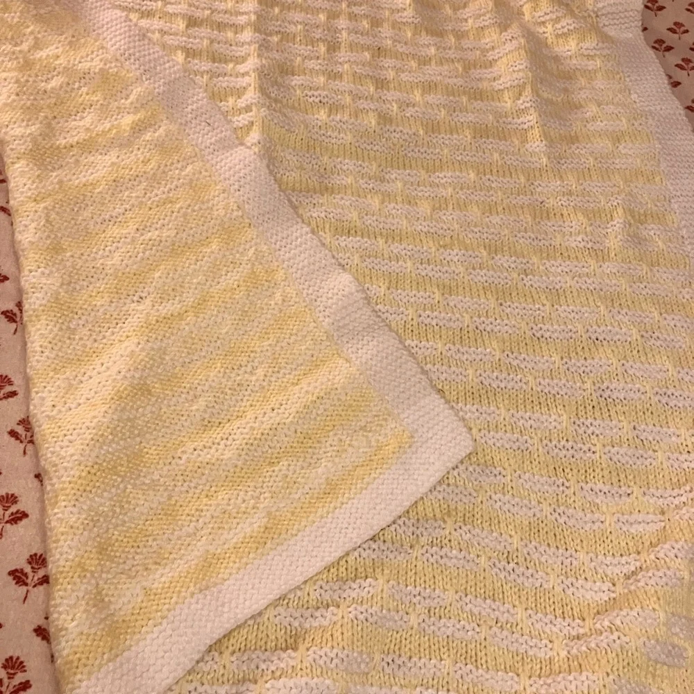 Hand knit pretty throw blanket / baby blanket lemon yellow and white wool blend